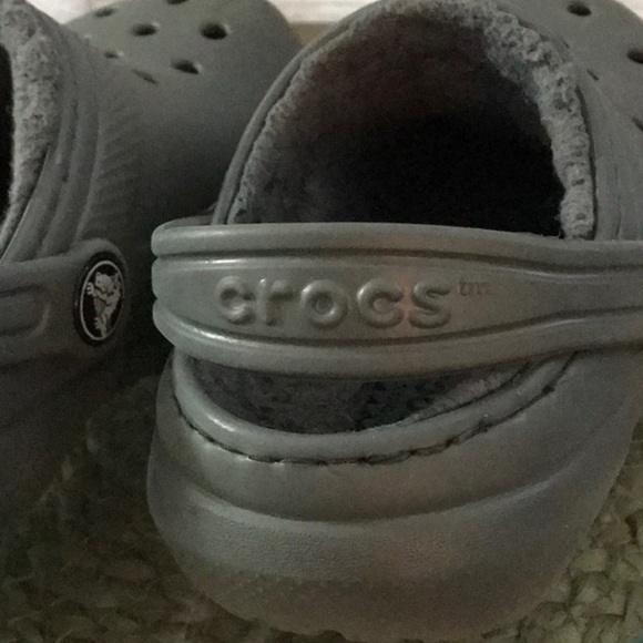 CROCS CLOG LITTLE KIDS AGE 5 SIZE C9 DUAL COMFORT  CLASSIC LINED CROCS - Picture 2 of 5